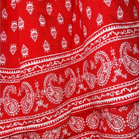 Gianni Bini Layered Shorts Red White Paisley Size Medium Boho Flowy Summer - Picture 4 of 7